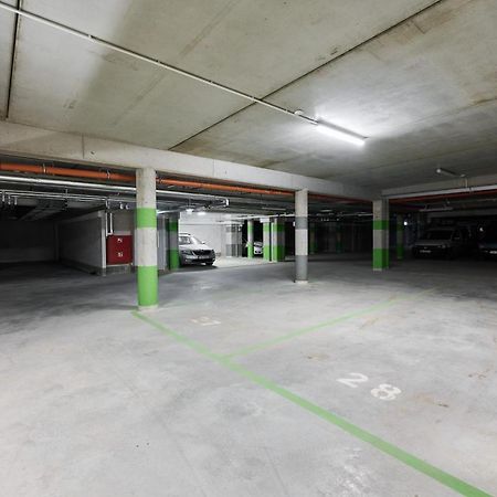 Apartment Wichrowa With Free Garage Wroclaw By Noclegi Renters 외부 사진