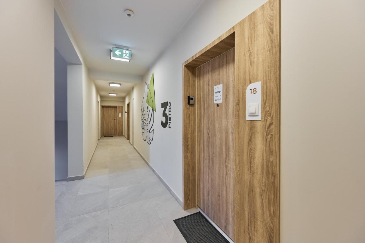 Apartment Wichrowa With Free Garage Wroclaw By Noclegi Renters 외부 사진