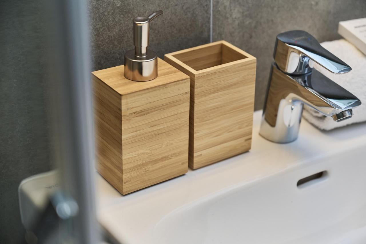 Apartment Wichrowa With Free Garage Wroclaw By Noclegi Renters 외부 사진