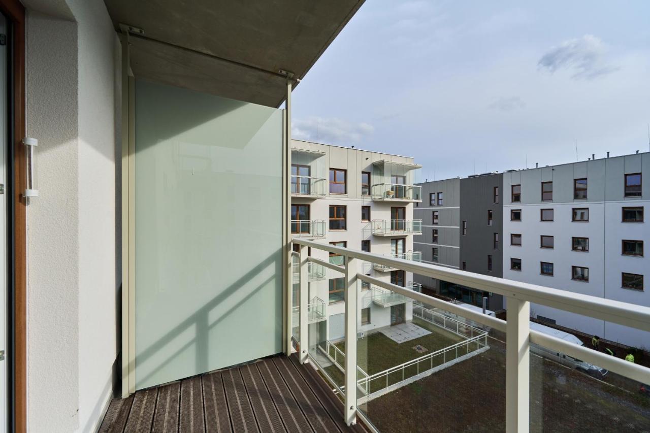 Apartment Wichrowa With Free Garage Wroclaw By Noclegi Renters 외부 사진