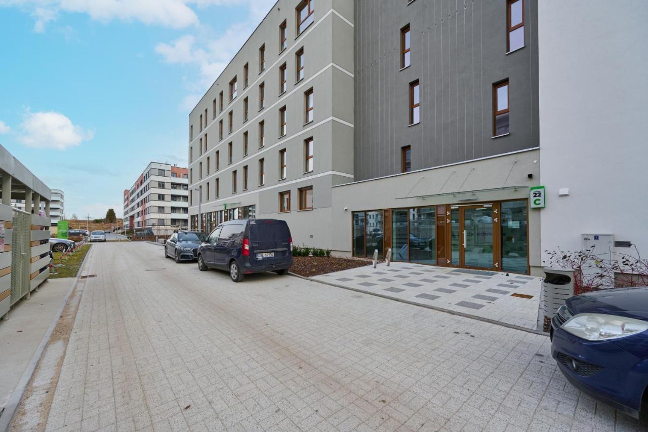 Apartment Wichrowa With Free Garage Wroclaw By Noclegi Renters 외부 사진
